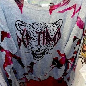 Brand NEW Thin Crew Neck